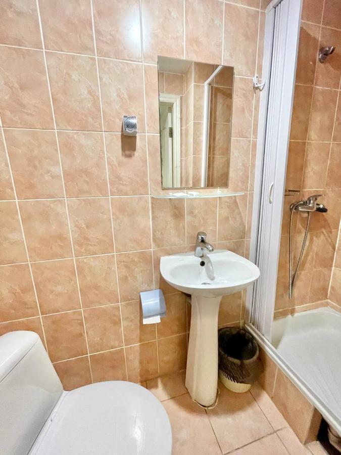 Hotel 7F Kiev Luaran gambar