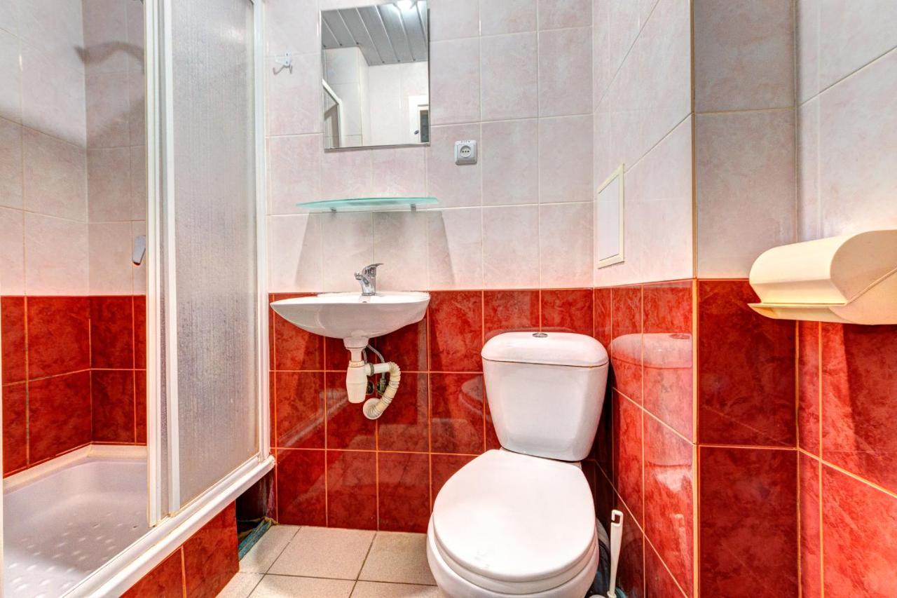 Hotel 7F Kiev Luaran gambar